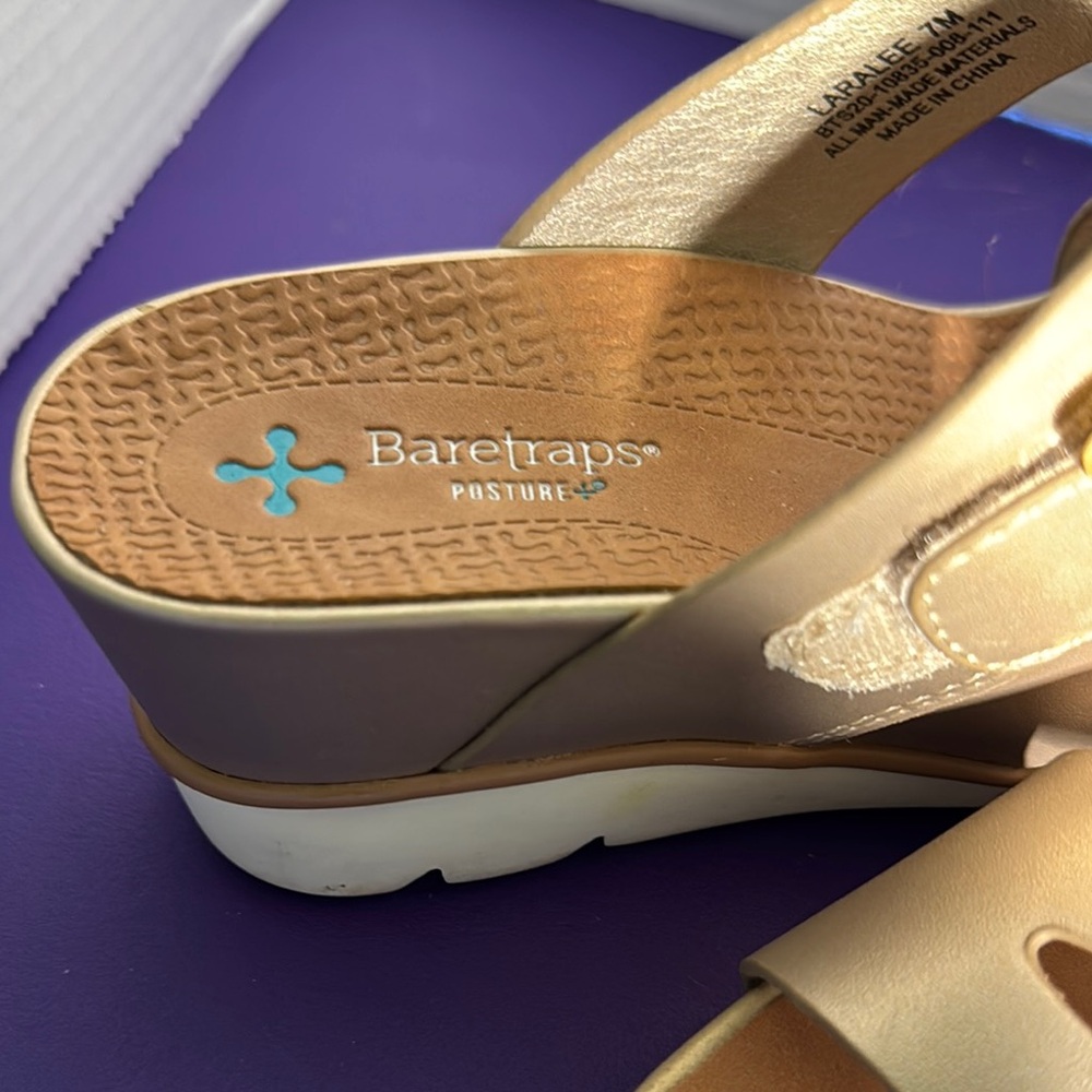 BareTraps Cream Sandals Comfortable Strappy Design - Picture 2 of 3